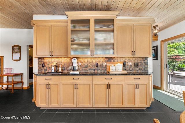 606 Tubbs Hill DR, Coeur D'alene, ID 83814