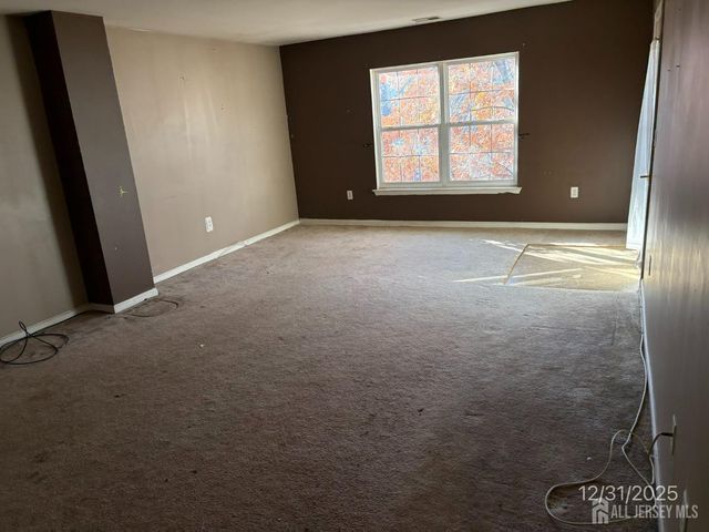 1031 Dogwood Court, New Brunswick, NJ 08901