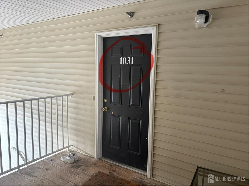 1031 Dogwood Court, New Brunswick, NJ 08901