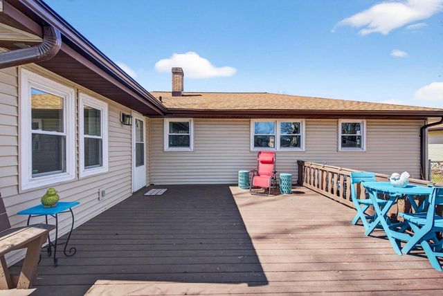 1513 BEAUCHAMP STREET, Green Bay, WI 54304