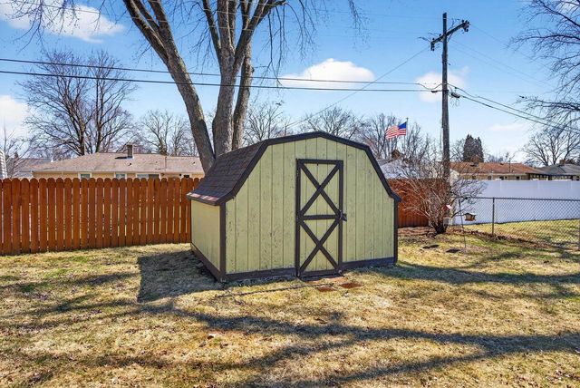 1513 BEAUCHAMP STREET, Green Bay, WI 54304