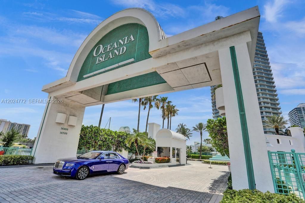 16500 Collins Ave TS-3, Sunny Isles Beach, FL 33160