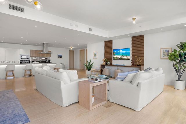 1000 Brickell Plz PH5403, Miami, FL 33131