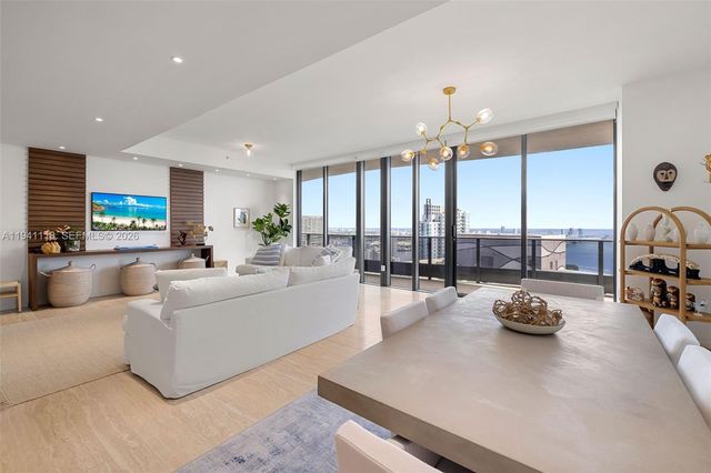 1000 Brickell Plz PH5403, Miami, FL 33131