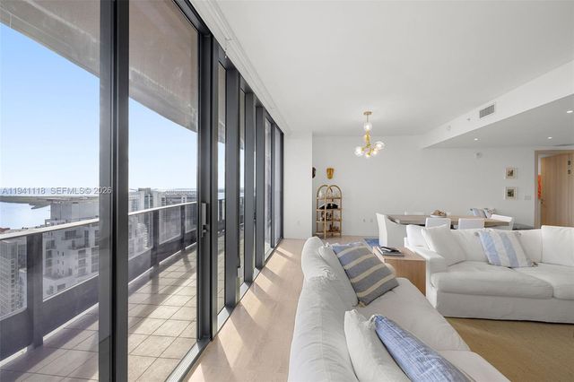 1000 Brickell Plz PH5403, Miami, FL 33131