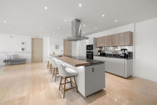 1000 Brickell Plz PH5403, Miami, FL 33131