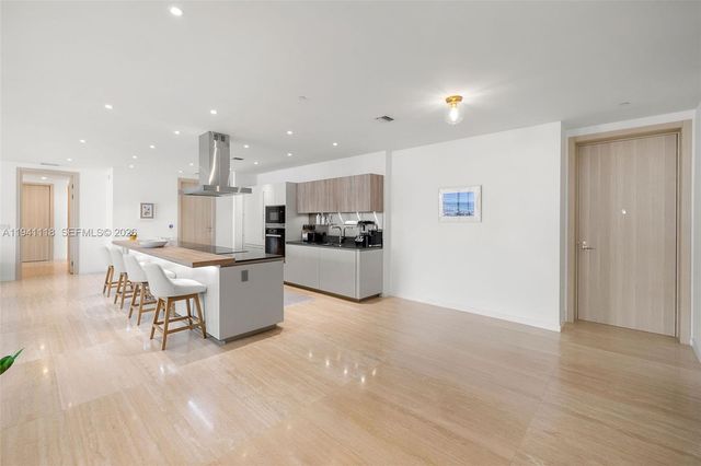 1000 Brickell Plz PH5403, Miami, FL 33131