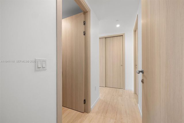 1000 Brickell Plz PH5403, Miami, FL 33131