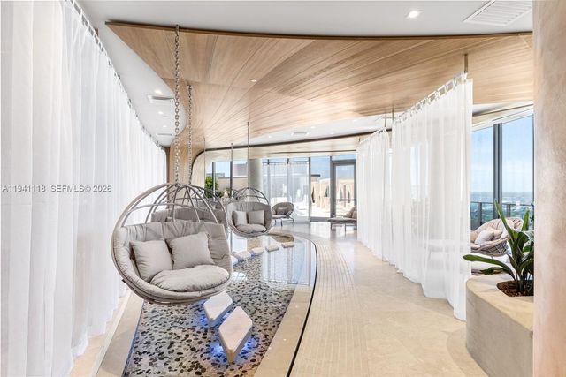 1000 Brickell Plz PH5403, Miami, FL 33131