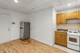 14 Bayville Avenue 4, Bayville, NY 11709