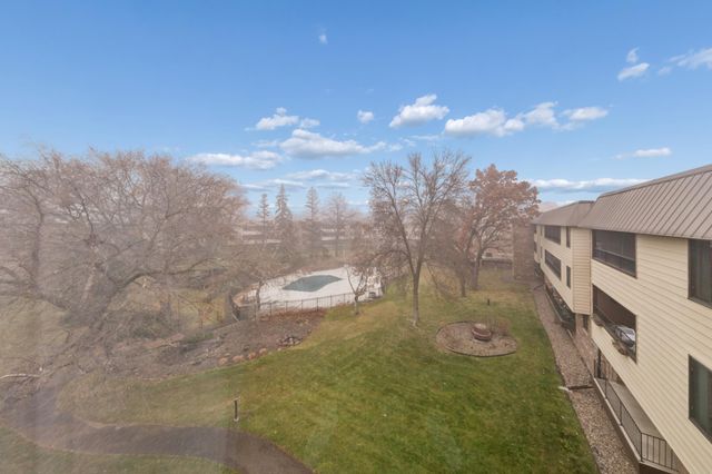 7510 Cahill Road 317B, Edina, MN 55439