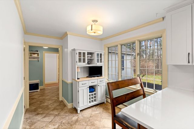 25 West Drive, Bedford, NH 03110