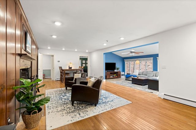 25 West Drive, Bedford, NH 03110