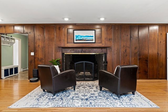 25 West Drive, Bedford, NH 03110