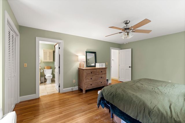 25 West Drive, Bedford, NH 03110