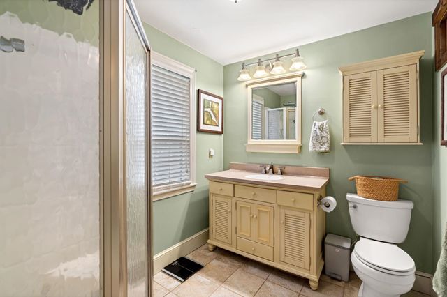 25 West Drive, Bedford, NH 03110