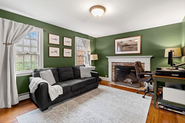 25 West Drive, Bedford, NH 03110