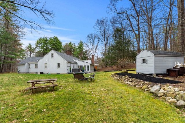 25 West Drive, Bedford, NH 03110