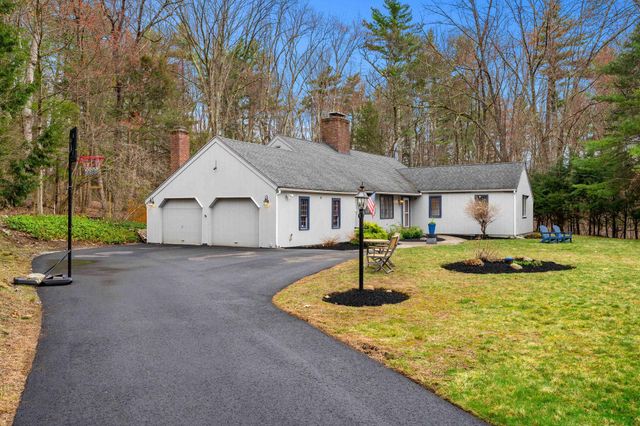 25 West Drive, Bedford, NH 03110