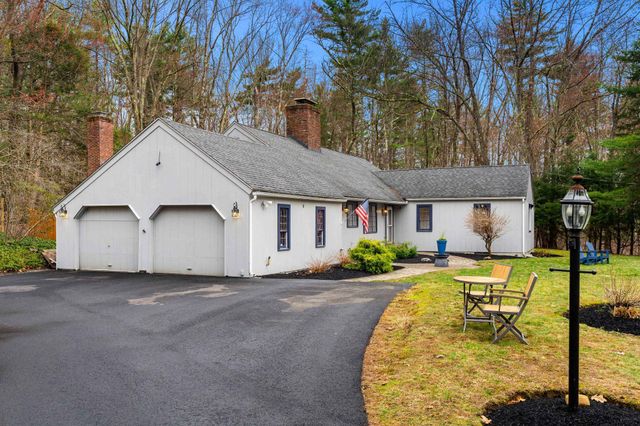 25 West Drive, Bedford, NH 03110