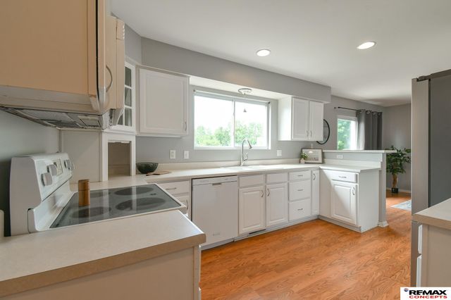 11209 Black Street, Omaha, NE 68142
