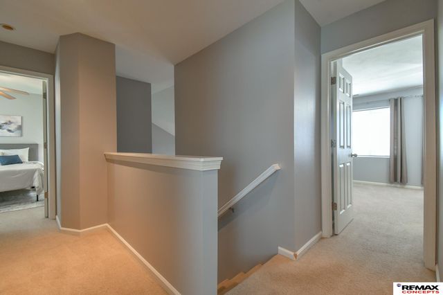 11209 Black Street, Omaha, NE 68142