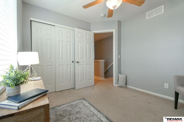 11209 Black Street, Omaha, NE 68142