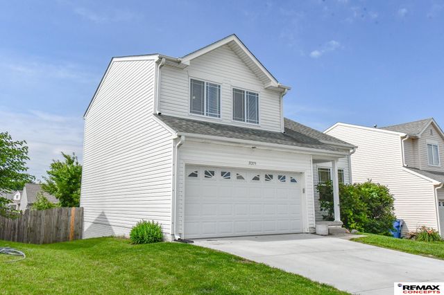 11209 Black Street, Omaha, NE 68142