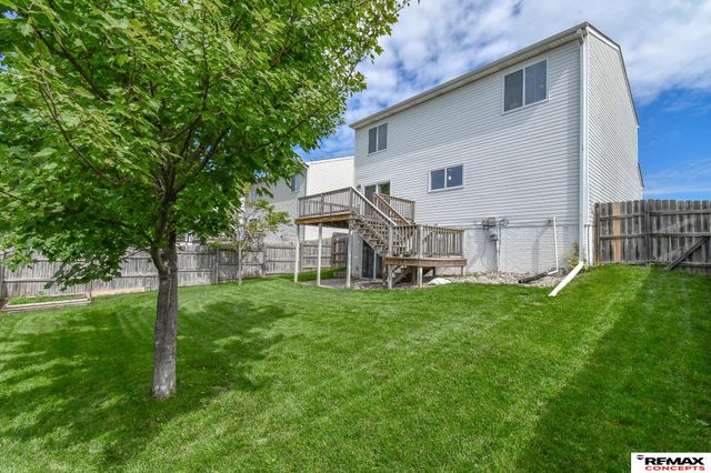 11209 Black Street, Omaha, NE 68142