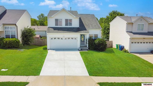 11209 Black Street, Omaha, NE 68142