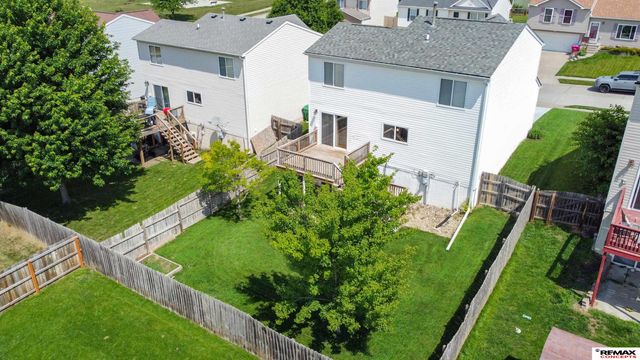 11209 Black Street, Omaha, NE 68142