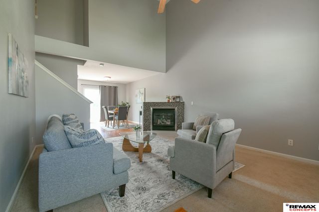 11209 Black Street, Omaha, NE 68142