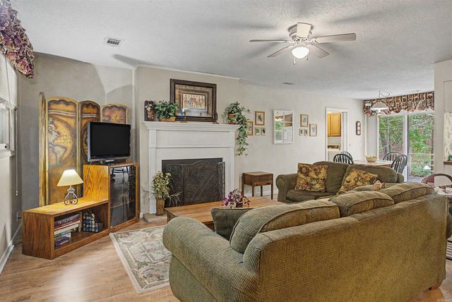 90 Santistaban Way, Hot Springs Village, AR 71909