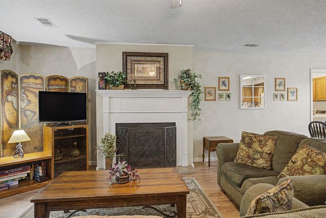 90 Santistaban Way, Hot Springs Village, AR 71909