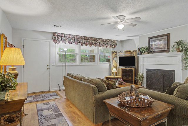 90 Santistaban Way, Hot Springs Village, AR 71909