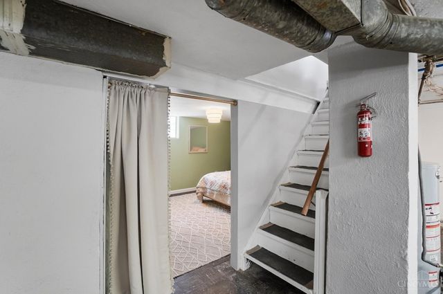 1945 Lawn Avenue, Cincinnati, OH 45237