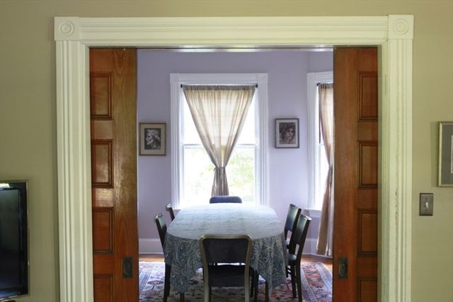 254 Lincoln, Amherst, MA 01002