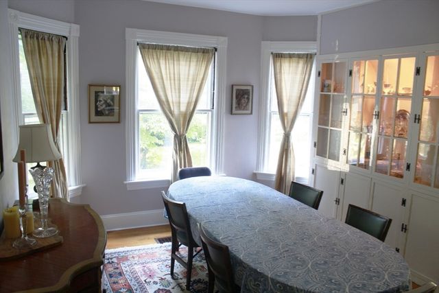 254 Lincoln, Amherst, MA 01002