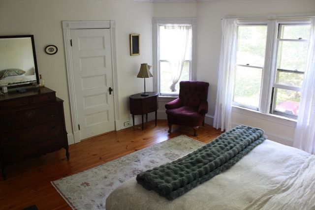 254 Lincoln, Amherst, MA 01002