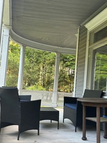 254 Lincoln, Amherst, MA 01002