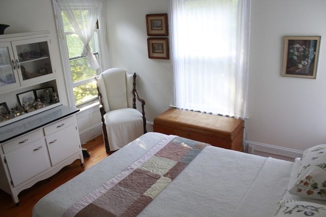 254 Lincoln, Amherst, MA 01002