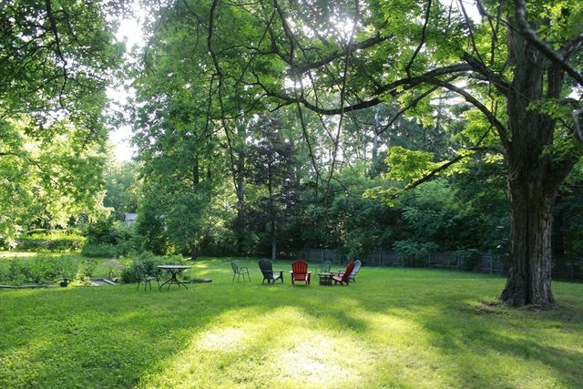 254 Lincoln, Amherst, MA 01002