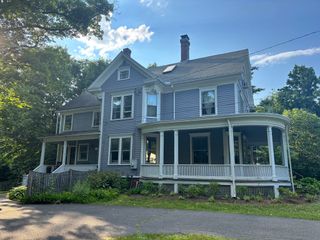 254 Lincoln, Amherst, MA 01002