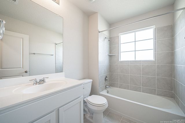 909 Rolling River, Cibolo, TX 78108