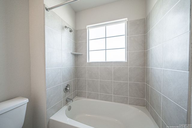 909 Rolling River, Cibolo, TX 78108