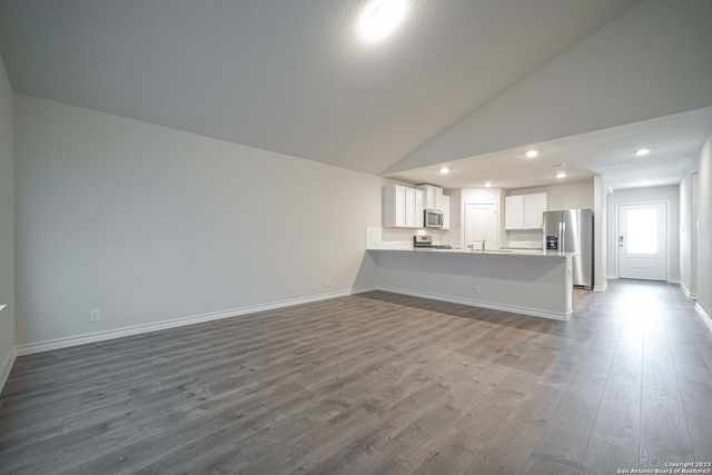 909 Rolling River, Cibolo, TX 78108