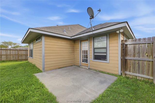 2604 Alexander Valley Court, College Station, TX 77845