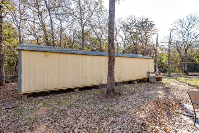 2324 Gage Road, Cleburne, TX 76031