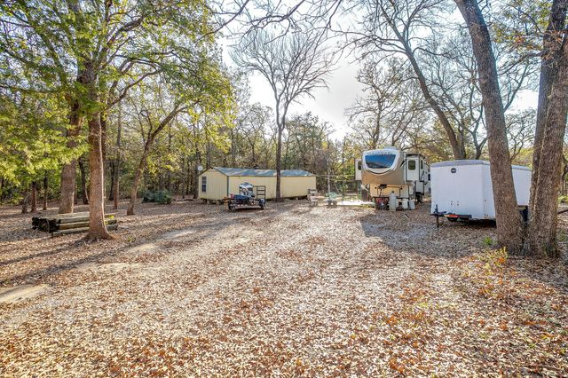 2324 Gage Road, Cleburne, TX 76031