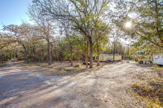 2324 Gage Road, Cleburne, TX 76031
